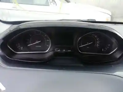 Vehicul casat peugeot 208 allure al anului 2012 alimentat 5fs