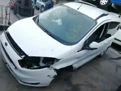 Veículo de Sucata ford tourneo courier (c4a) titanium do ano 2018 alimentado sfcd