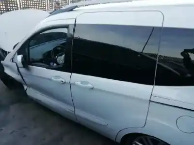 Veículo de Sucata ford tourneo courier (c4a) titanium do ano 2018 alimentado sfcd