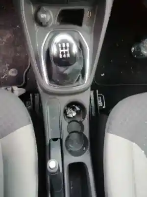 Veículo de Sucata ford tourneo courier (c4a) titanium do ano 2018 alimentado sfcd