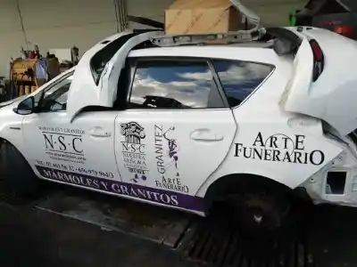 Veículo de Sucata toyota auris hybrid active do ano 2018 alimentado 2zr