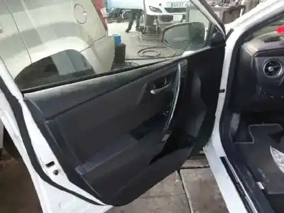 Veículo de Sucata toyota auris hybrid active do ano 2018 alimentado 2zr