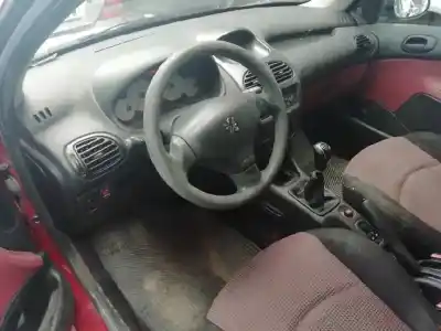 Veicolo di demolizione peugeot 206 sw x-line dell'anno 2003 alimentato 8hx