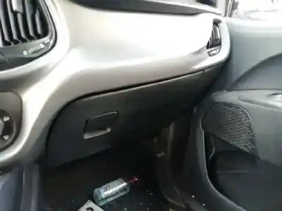 Veículo de Sucata fiat doblo cargo basis kasten do ano 2015 alimentado 263a2000