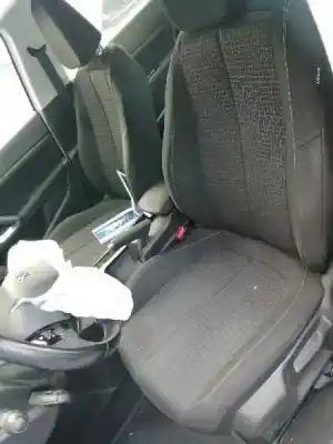 Sloopvoertuig peugeot 308 business line 130 van het jaar 2018 aangedreven yh01