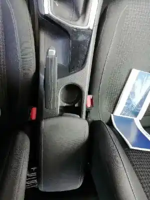 Sloopvoertuig peugeot 308 business line 130 van het jaar 2018 aangedreven yh01