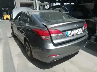 Sloopvoertuig hyundai i40 premium van het jaar 2012 aangedreven d4fd