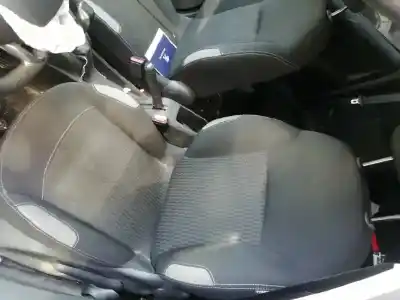 Veicolo di demolizione peugeot 208 style dell'anno 2016 alimentato hm01