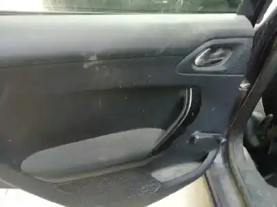 Veicolo di demolizione peugeot 208 style dell'anno 2016 alimentato hm01