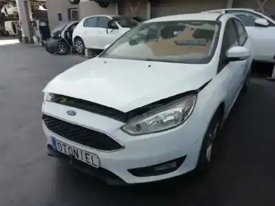 Verschrottungsfahrzeug ford focus lim. business des jahres 2015 angetrieben m1dd