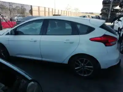 Verschrottungsfahrzeug ford focus lim. business des jahres 2015 angetrieben m1dd