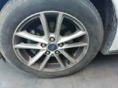 Verschrottungsfahrzeug ford focus lim. business des jahres 2015 angetrieben m1dd