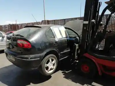 Veicolo di demolizione seat leon (1m1) 1.6 16 v dell'anno 2004 alimentato bcb