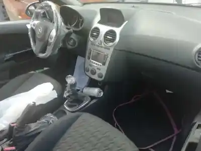 Verschrottungsfahrzeug opel corsa d color edition des jahres 2013 angetrieben a13dte