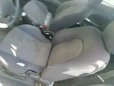 Veicolo di demolizione ford puma (cce) 1.4 dell'anno 1999 alimentato fhf