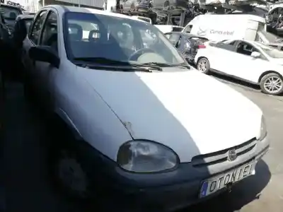 Здавання транспортного засобу opel corsa b swing року 1993 потужний c14se