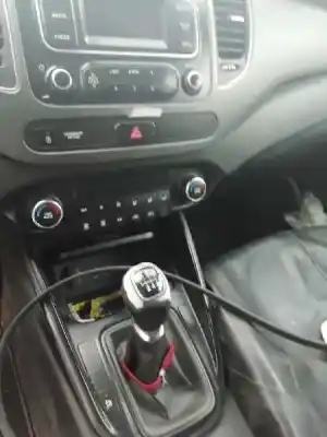 Veículo de Sucata kia carens ( ) 1.7 crdi cat do ano 2017 alimentado d4fd