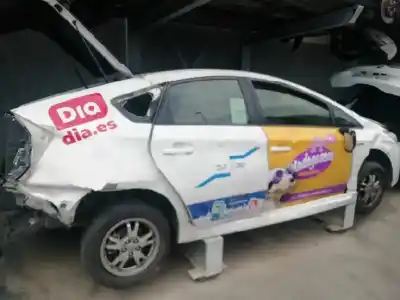 Sloopvoertuig toyota prius (nhw30) plug-in hybrid advance van het jaar 2011 aangedreven 2zr
