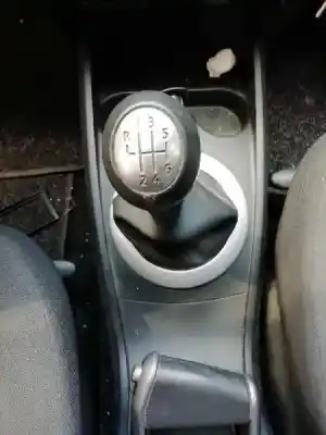 Veicolo di demolizione renault megane ii berlina 5p 1.5 dci diesel dell'anno 2008 alimentato k9k p7