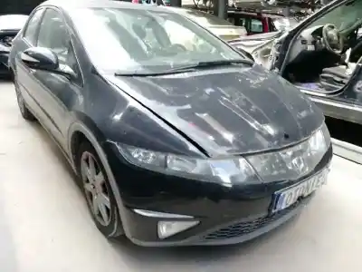 Здавання транспортного засобу HONDA CIVIC BERLINA (FN) 1.8 Type S року 2007 потужний R18A2