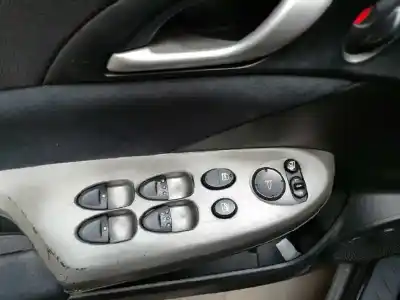 Veicolo di demolizione honda civic berlina (fn) 1.8 type s dell'anno 2007 alimentato r18a2