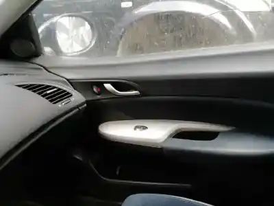 Veicolo di demolizione honda civic berlina (fn) 1.8 type s dell'anno 2007 alimentato r18a2