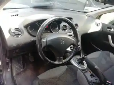 Veículo de Sucata peugeot 308 sw confort do ano 2007 alimentado 9hz