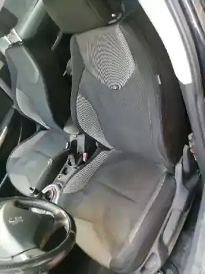 Veículo de Sucata peugeot 308 sw confort do ano 2007 alimentado 9hz