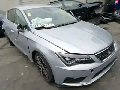 Здавання транспортного засобу SEAT LEON (5F1) Xcellence Plus року 2018 потужний CZCA