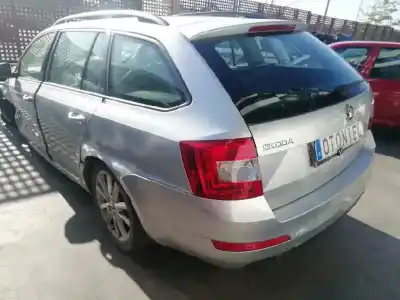 Здавання транспортного засобу skoda octavia combi (5e5) 1.6 tdi dpf року 2014 потужний clh