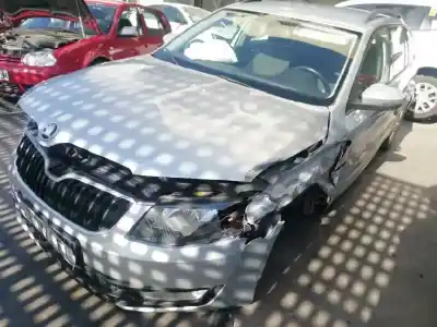 Здавання транспортного засобу skoda octavia combi (5e5) 1.6 tdi dpf року 2014 потужний clh