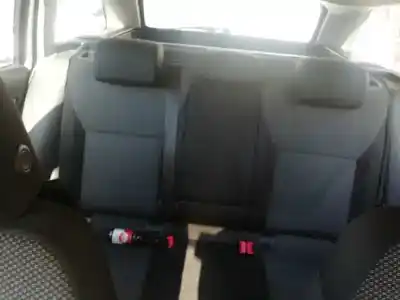 Здавання транспортного засобу skoda octavia combi (5e5) 1.6 tdi dpf року 2014 потужний clh