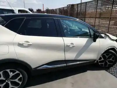 Veículo de Sucata renault captur zen do ano 2018 alimentado h5f f408