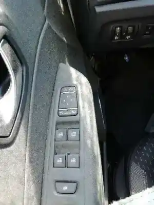 Veículo de Sucata renault captur zen do ano 2018 alimentado h5f f408