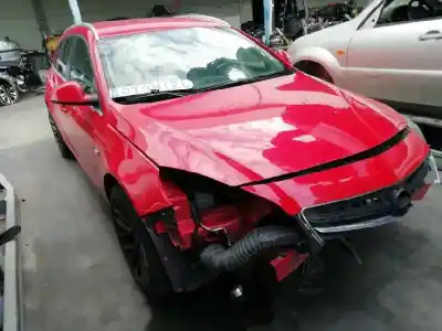 Veículo de Sucata opel insignia sports tourer 2.0 16v cdti do ano 2014 alimentado a20dth