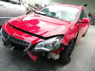 Veículo de Sucata opel insignia sports tourer 2.0 16v cdti do ano 2014 alimentado a20dth