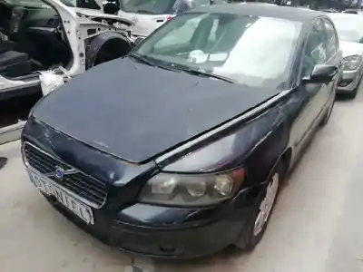 Veículo de Sucata VOLVO S40 BERLINA 1.6 D Momentum do ano 2005 alimentado D4164T
