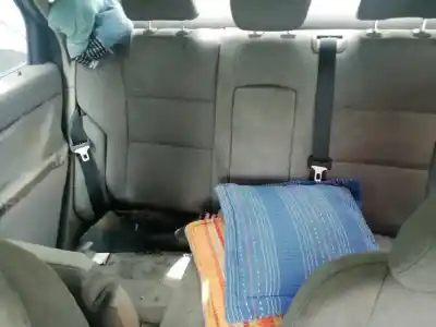 Veículo de Sucata volvo s40 berlina 1.6 d momentum do ano 2005 alimentado d4164t