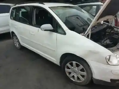 Veículo de Sucata volkswagen touran (1t1) advance do ano 2005 alimentado bkd