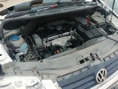 Veículo de Sucata volkswagen touran (1t1) advance do ano 2005 alimentado bkd