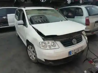 Veículo de Sucata volkswagen touran (1t1) advance do ano 2005 alimentado bkd