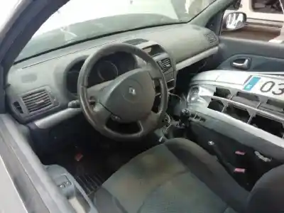 Здавання транспортного засобу renault                                            clio ii fase ii (b/cb0)                                                                                                                                                                                                                                    1.2                                                                                                                                                                                                                                                        року 2006 потужний d4f g7