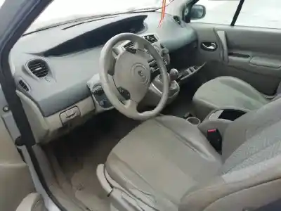 Veículo de Sucata renault scenic ii grand confort expression do ano 2006 alimentado m9r a7