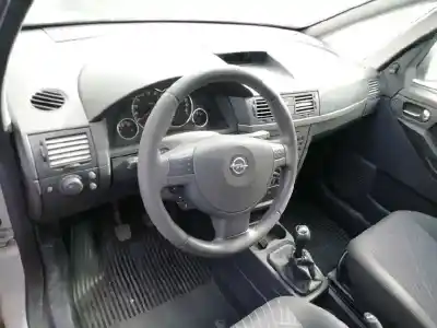 Veicolo di demolizione opel meriva enjoy dell'anno 2006 alimentato z17dth