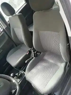 Veicolo di demolizione opel meriva enjoy dell'anno 2006 alimentato z17dth