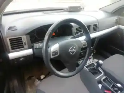 Vehicul casat opel vectra c berlina 1.9 cdti al anului 2005 alimentat z19dt