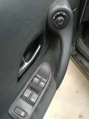 Veículo de Sucata renault laguna ii (bg0) expression do ano 2004 alimentado f9q c6