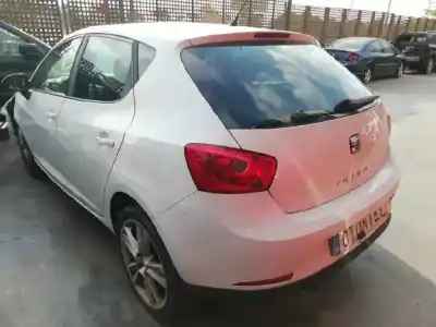 Veículo de Sucata seat ibiza (6j5) 25 aniversario do ano 2010 alimentado bls