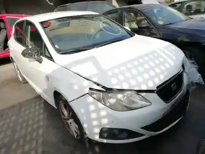 Veículo de Sucata seat ibiza (6j5) 25 aniversario do ano 2010 alimentado bls