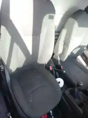 Veículo de Sucata ford transit courier combi trend do ano 2016 alimentado ugcb